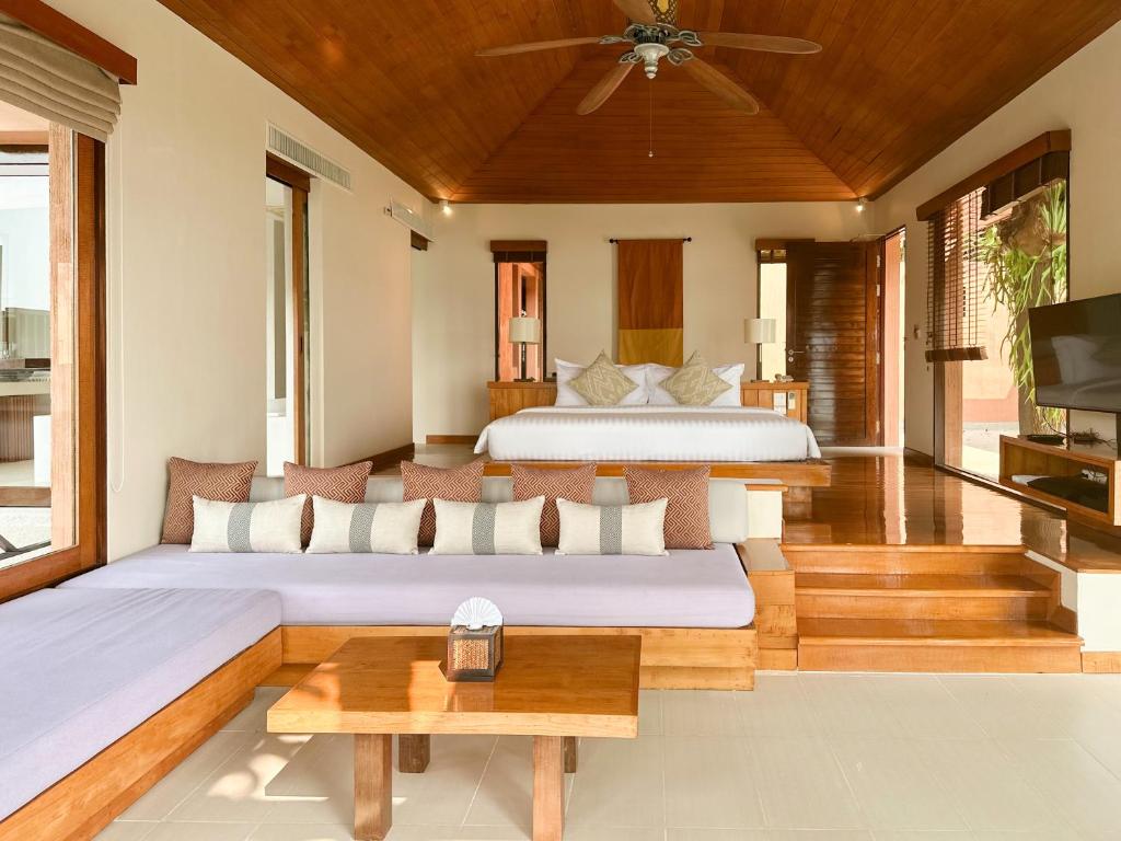 Korsiri Pool Villas - 13