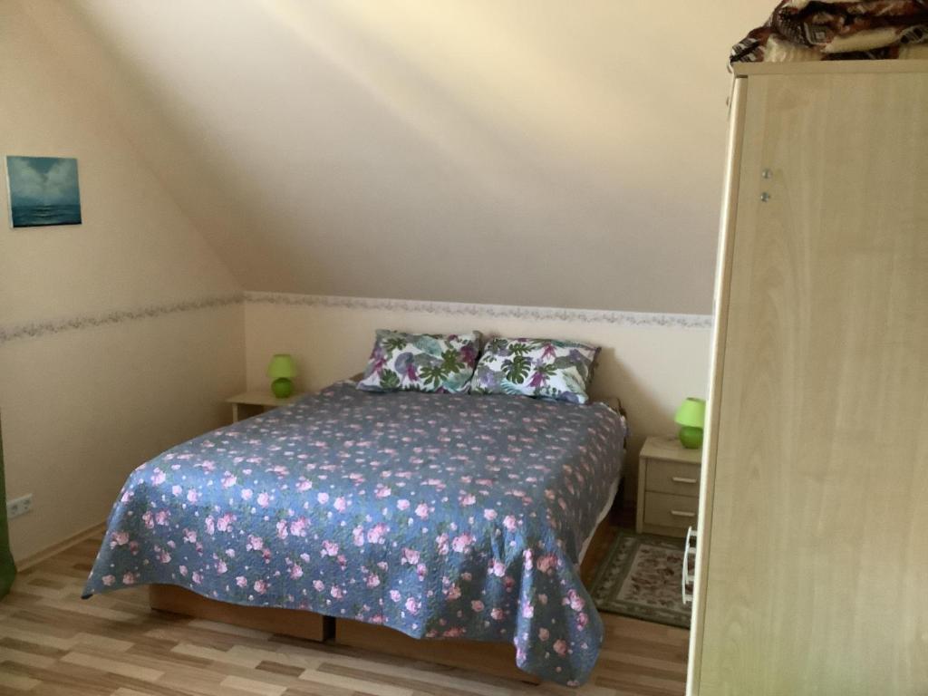 Postel nebo postele na pokoji v ubytování Lana House