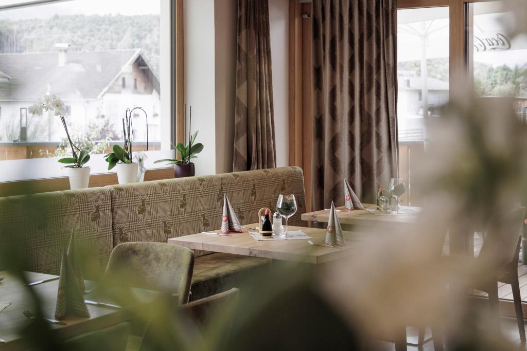 Posezení v ubytování Hotel Neuwirt