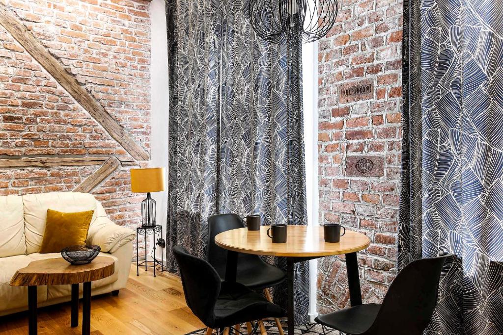 Charming Studio with Air Conditioning, Old Town & Kazimierz - Deluxe King Studio