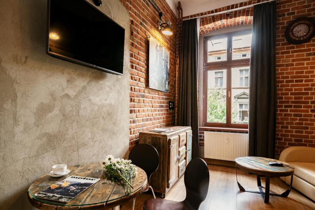 be HAPPY Apartments - 10