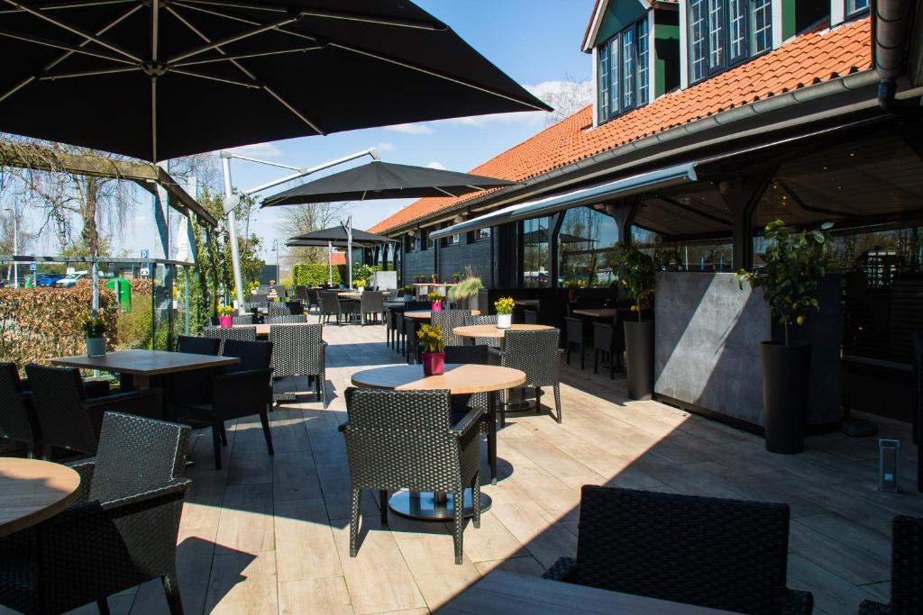 Restaurace v ubytování Van der Valk Hotel Groningen-Westerbroek