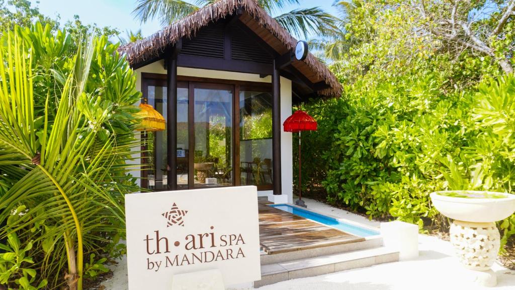 Zahrada ubytování NOOE Maldives Kunaavashi - Stay 5 nights or more and get Free Speed Boat Transfers - And the Offer valid till 25th August 2025 and Stay Period till 30th September