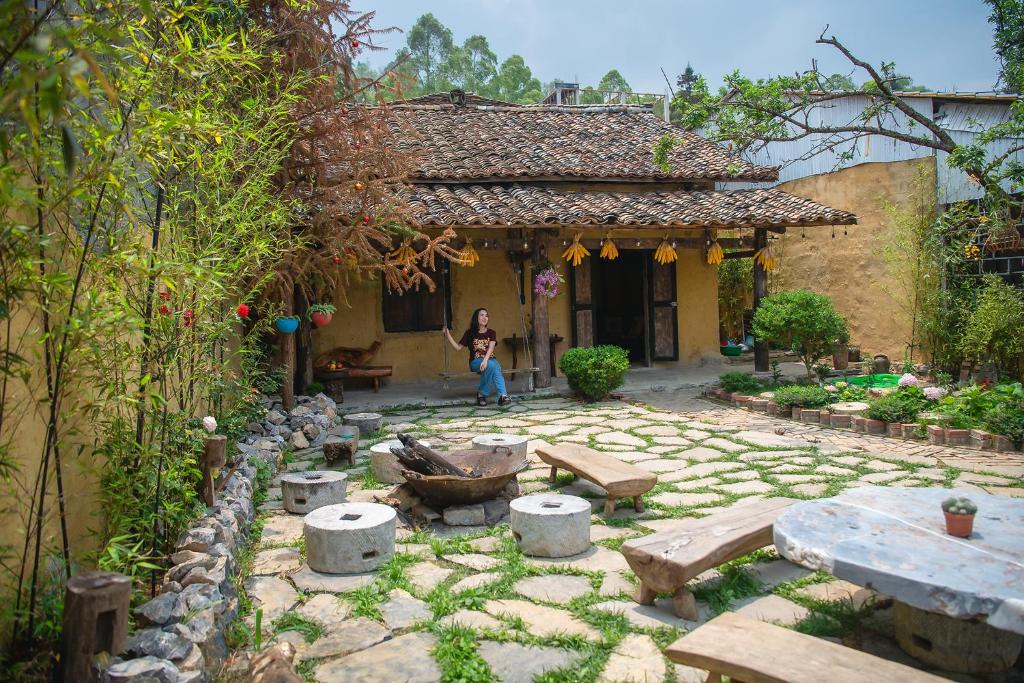 Vườn quanh Khói Home