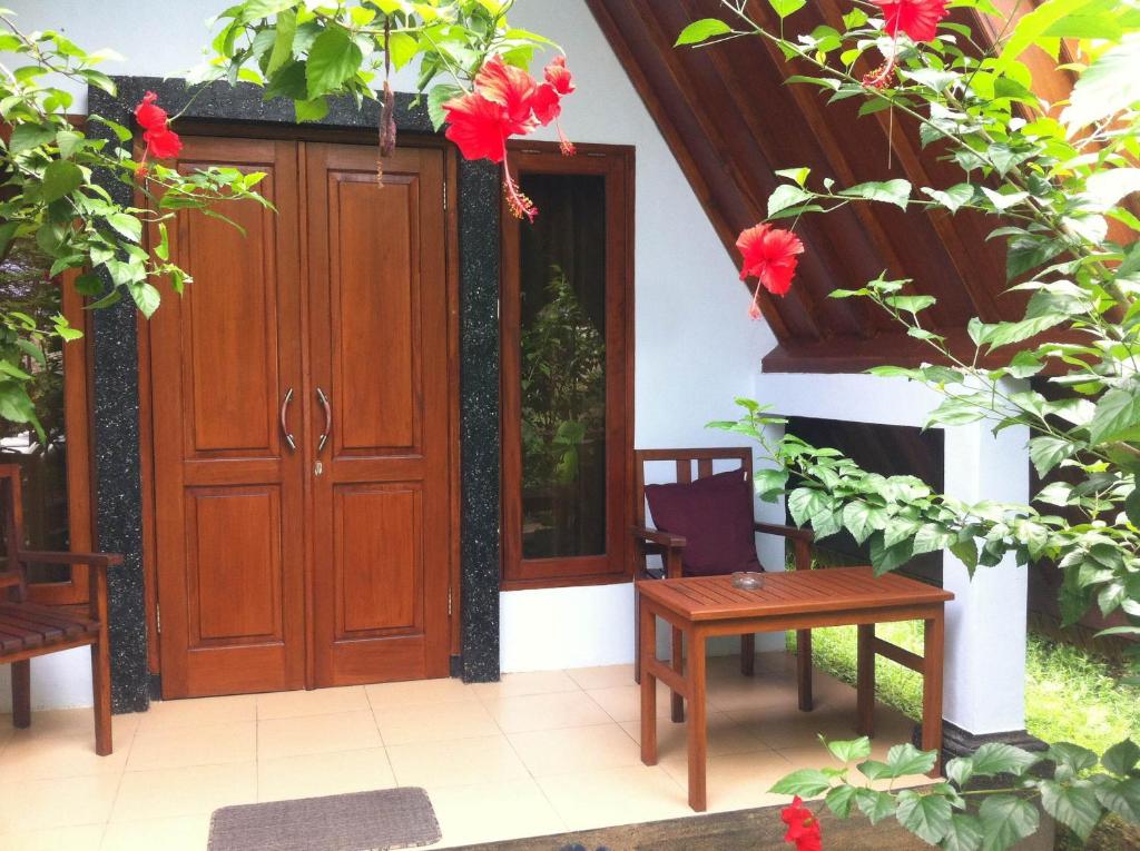 Lucy's Garden Hotel - 2