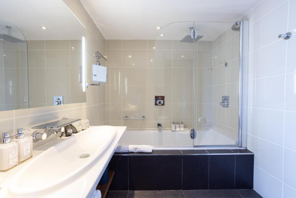 Koupelna v ubytování Thalazur Bandol Ile Rousse - Hôtel & Spa