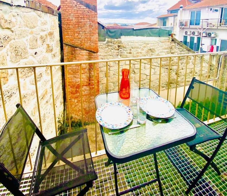 Padre António Vieira flat E - 2 Bedroom Near Campanhã train station