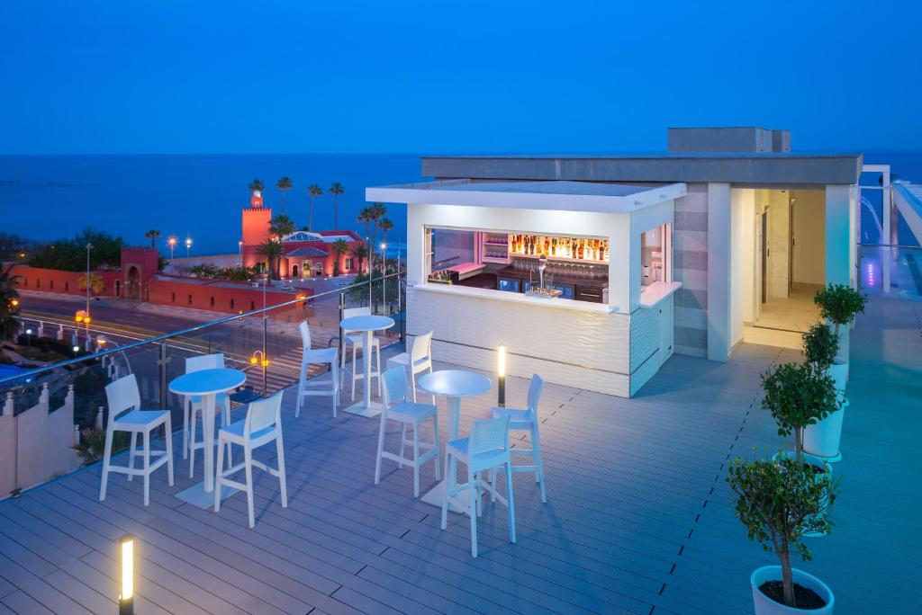Hotel Las Arenas, Affiliated by Melia, Benalmádena ...