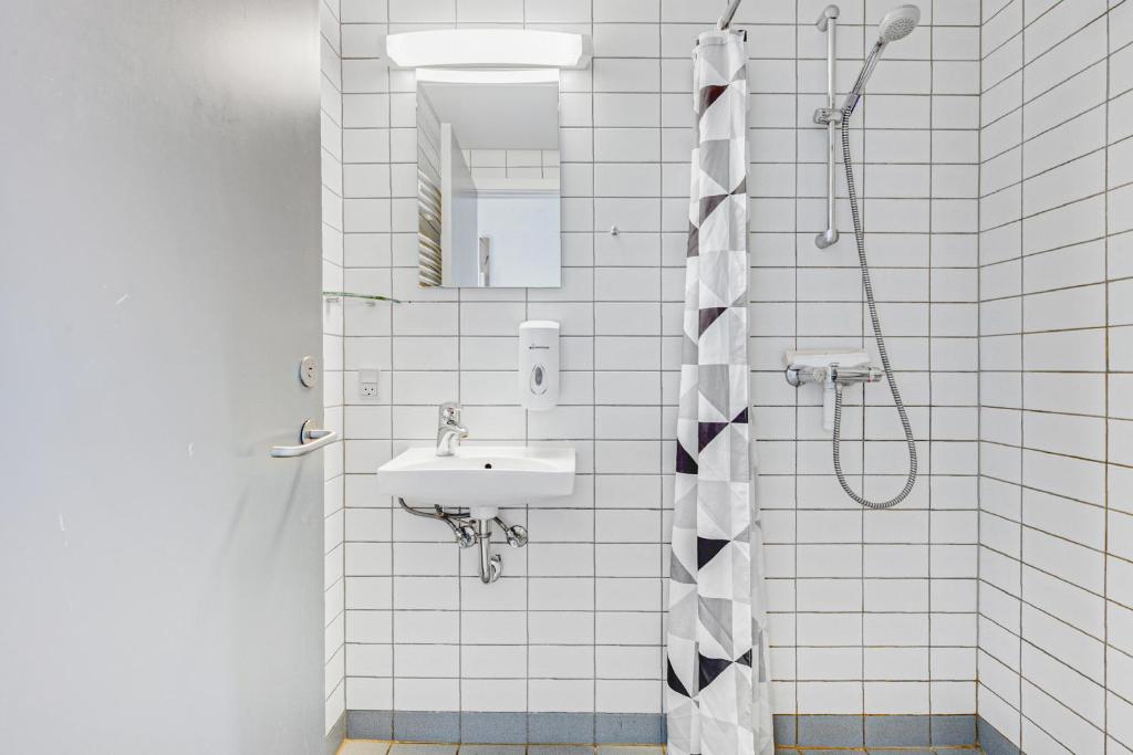 Koupelna v ubytování Danhostel Nørresundby Skansen