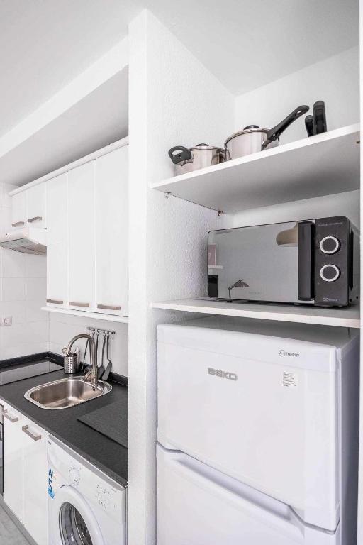 Kuchnia lub aneks kuchenny w obiekcie COMFY AWAY - Apartamento Deluxe Centro Histórico