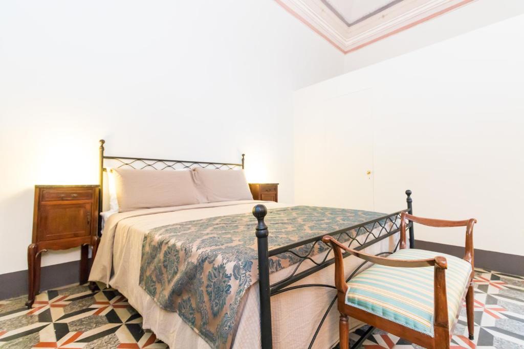 Postel nebo postele na pokoji v ubytování Luxury Suites by And So