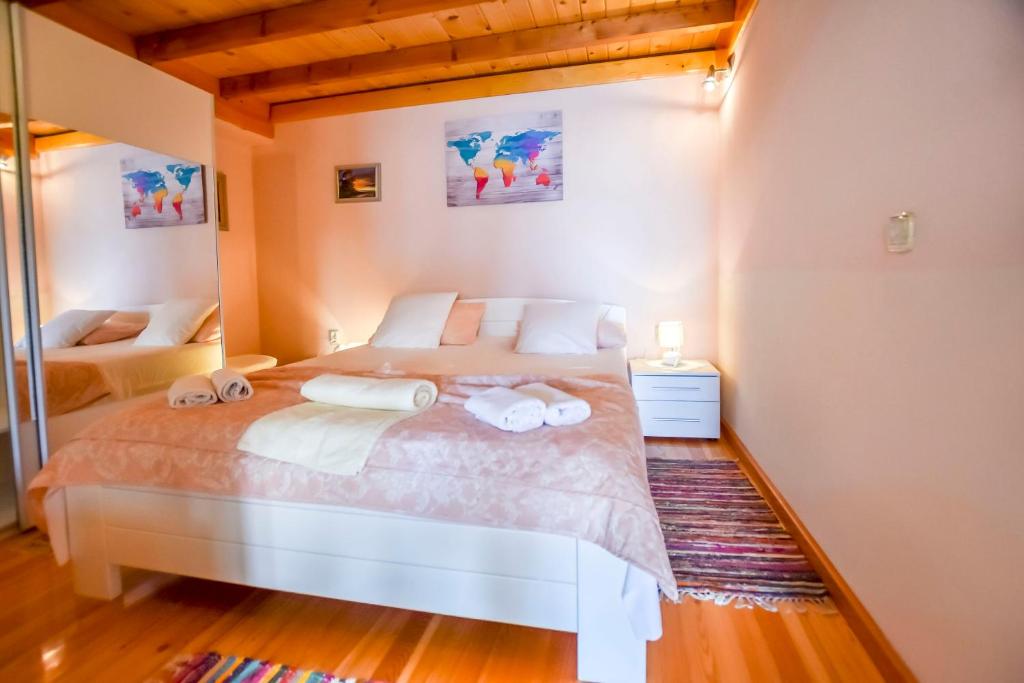 Postel nebo postele na pokoji v ubytování Villa Green Oasis