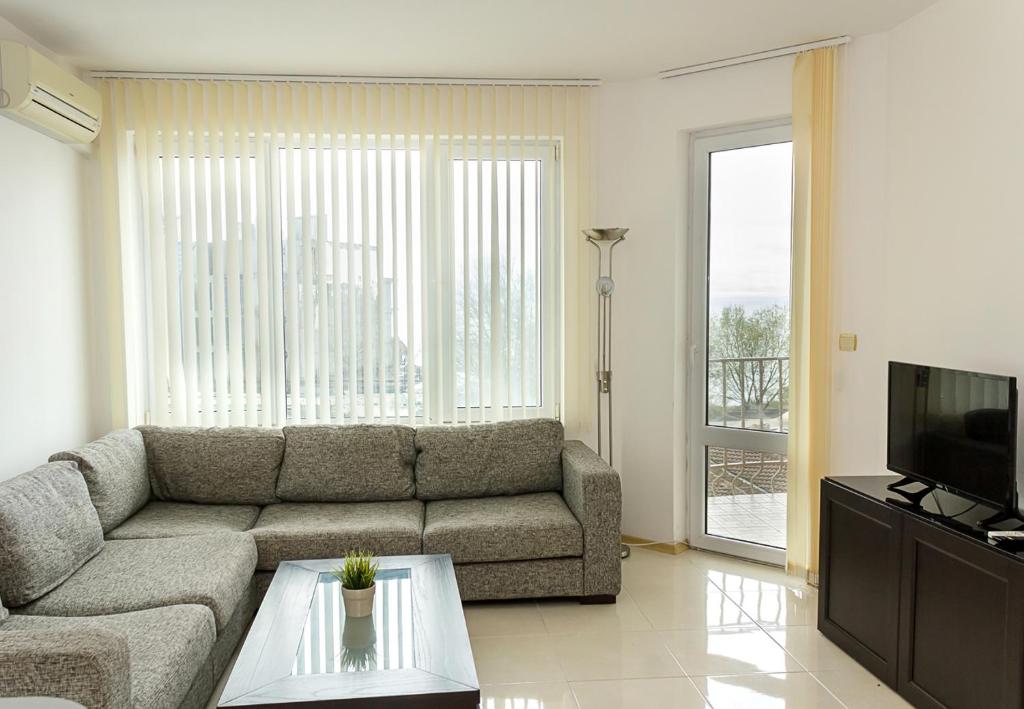 Sea View 1-BD Apartment Apartcomplex Sea Paradise