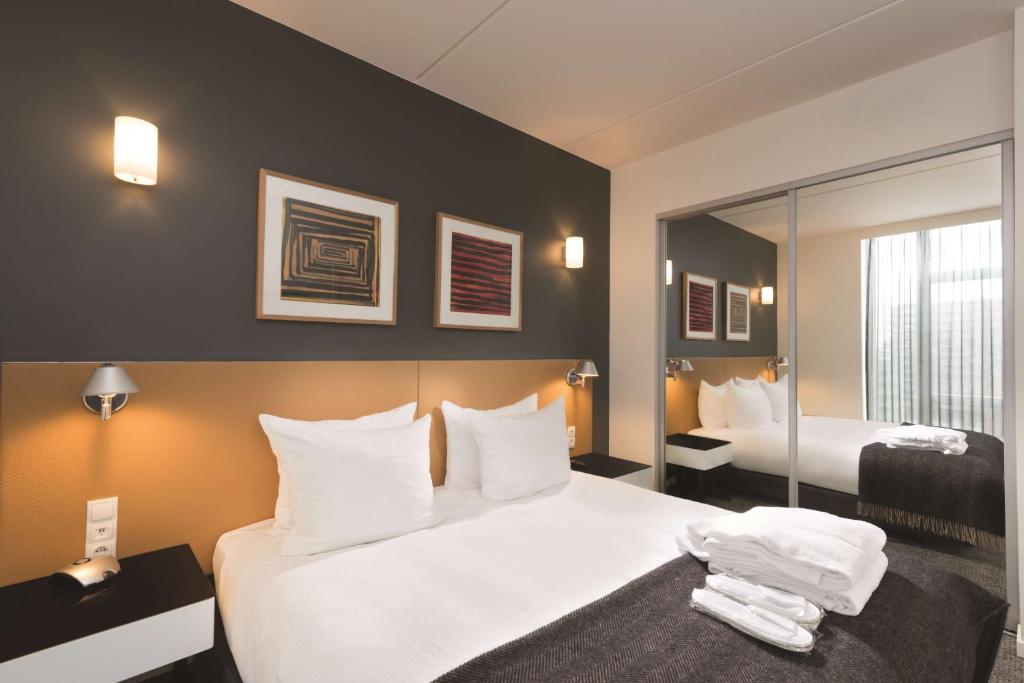 
One Bedroom Premier Apartment
