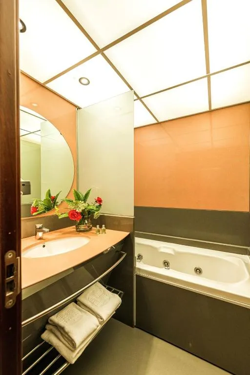 Hotel Coma - Bañera de hidromasaje en Ordino