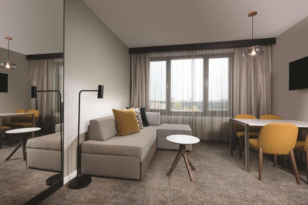 Adina Apartment Hotel Frankfurt Westend - Resim 16