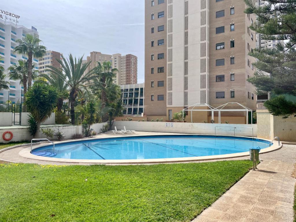 Bazén v ubytovaní Apartamento turístico La Pinta planta 18 alebo v jeho blízkosti