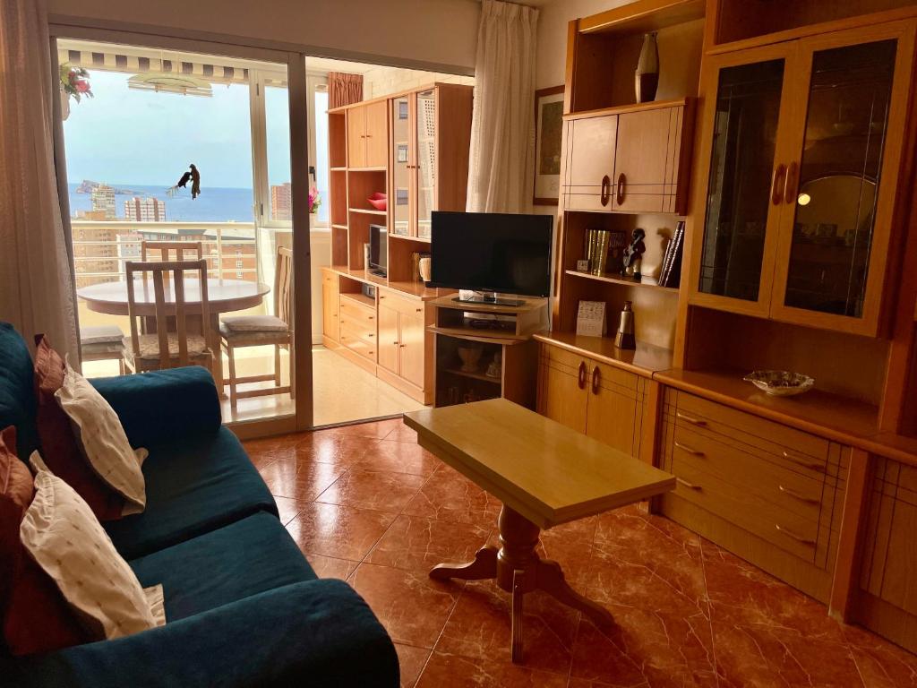 Kuchyňa alebo kuchynka v ubytovaní Apartamento turístico La Pinta planta 18