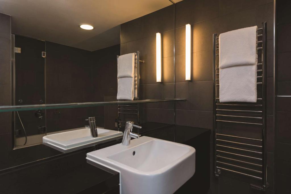 Adina Apartment Hotel Berlin Hackescher Markt - 13