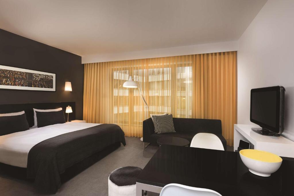 Adina Apartment Hotel Berlin Hackescher Markt - 4