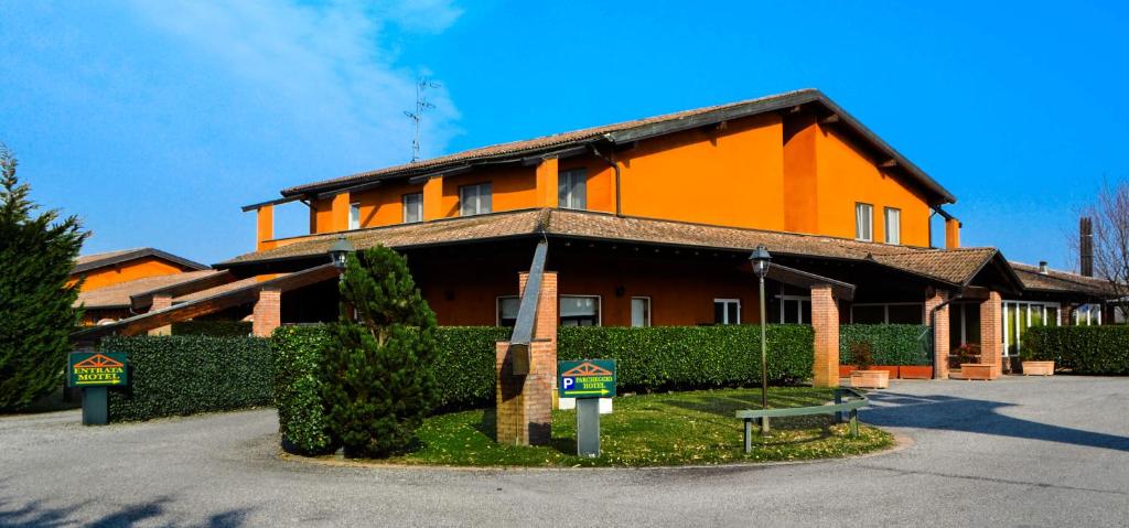 The building in which a szállodákat is located