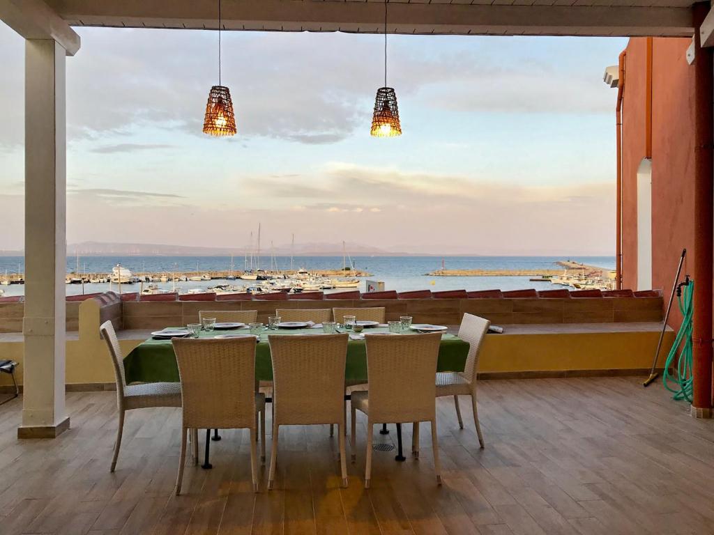 Carloforte SeaView Apt - Spazioso Appartamento Centrale