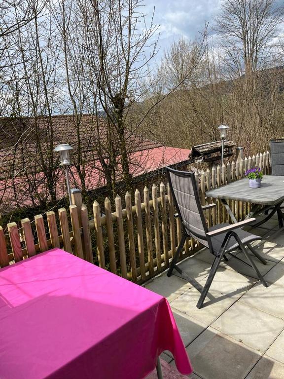 Balkón nebo terasa v ubytování Leihwohnwagen Camping-Aach