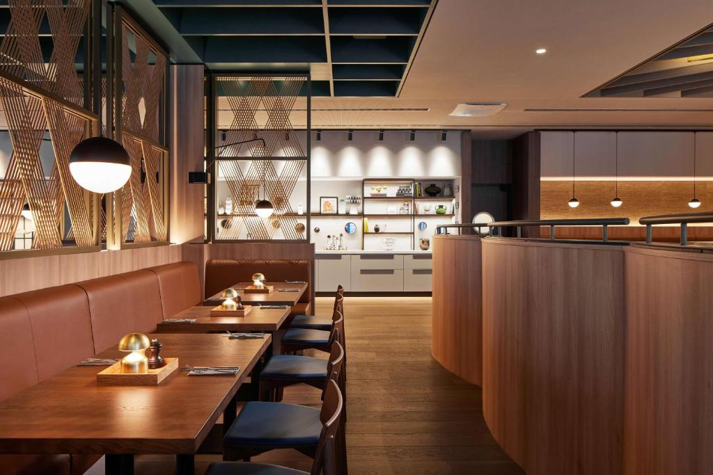 Adina Apartment Hotel Dusseldorf - Resim 19