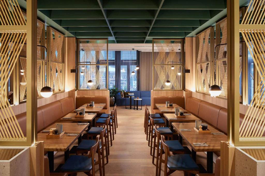 Adina Apartment Hotel Dusseldorf - Resim 20