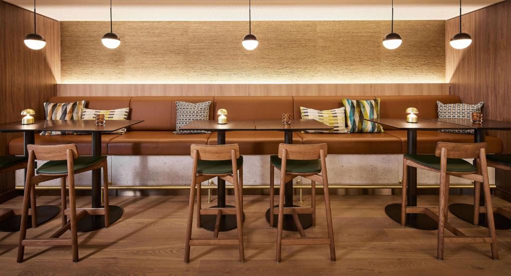 Adina Apartment Hotel Dusseldorf - Resim 25