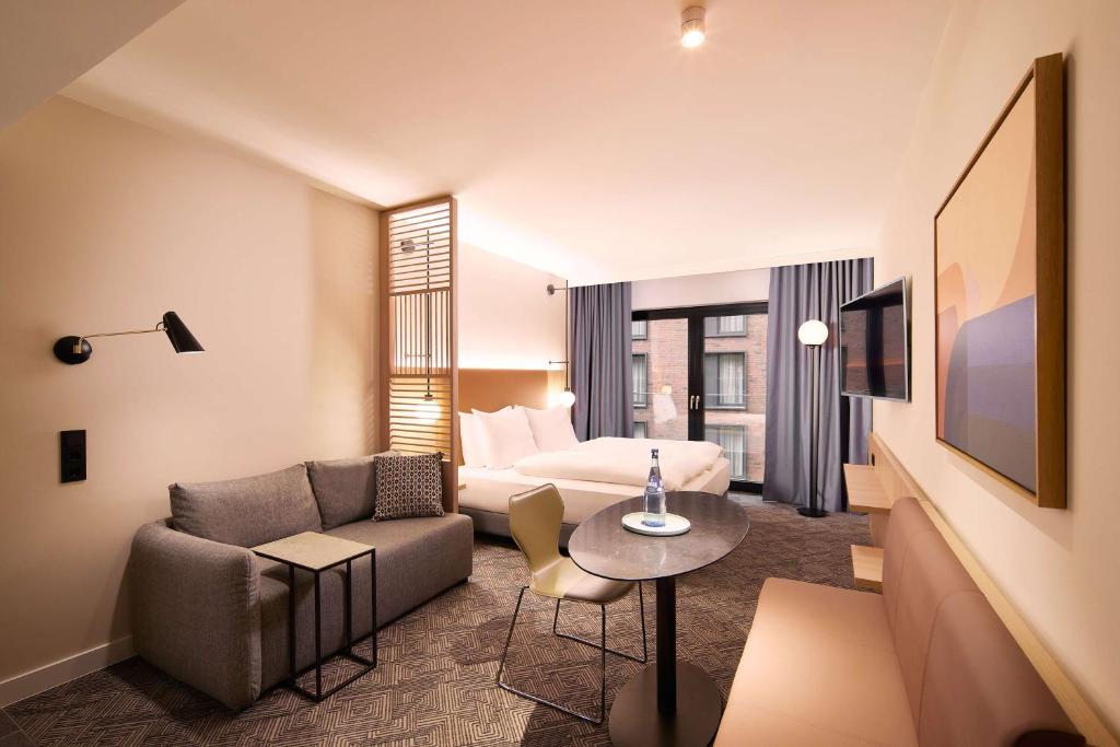 Adina Apartment Hotel Dusseldorf - Resim 32