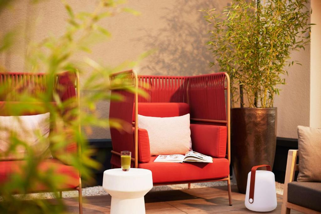 Adina Apartment Hotel Dusseldorf - Resim 35