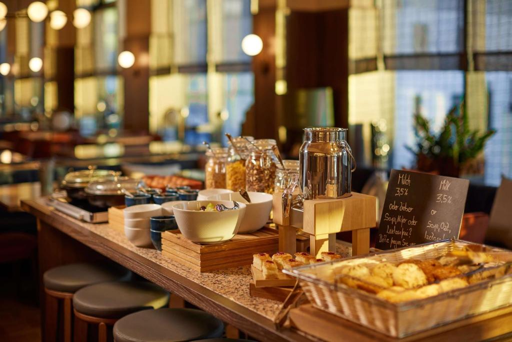 Adina Apartment Hotel Stuttgart - Resim 6