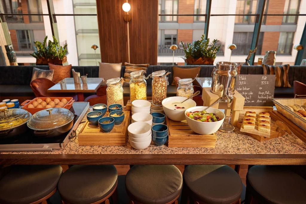 Adina Apartment Hotel Stuttgart - Resim 16