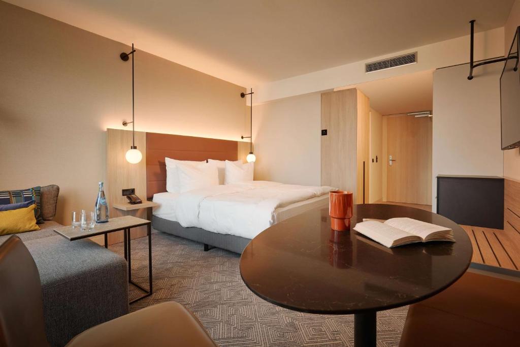 Adina Apartment Hotel Stuttgart - Resim 18