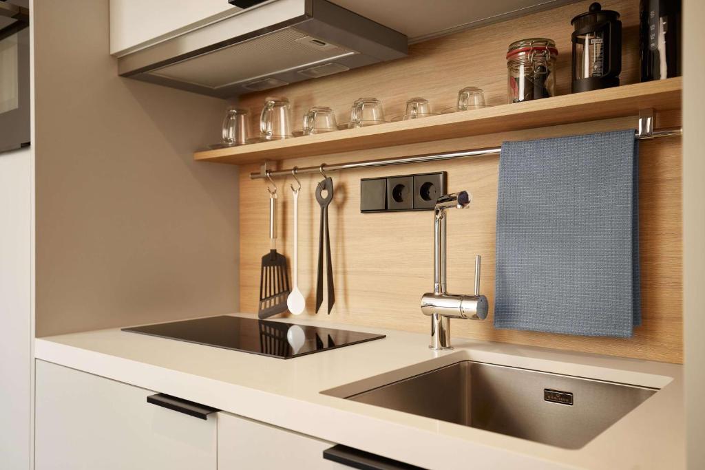 Adina Apartment Hotel Stuttgart - Resim 26