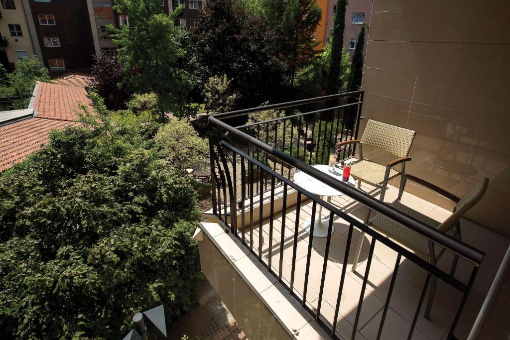Balkón nebo terasa v ubytování Adina Apartment Hotel Budapest