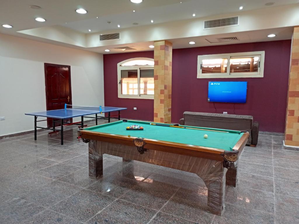 La Sirena Hotel & Resort - Families only biliárdasztala