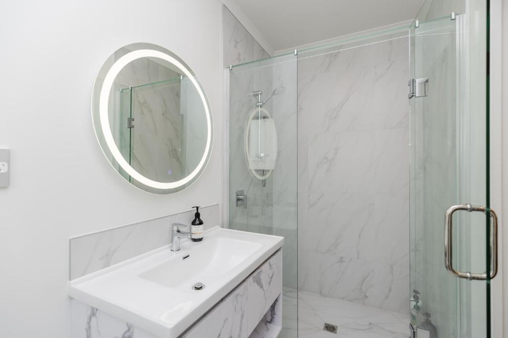 Stay in Newly Built House - Resim 8