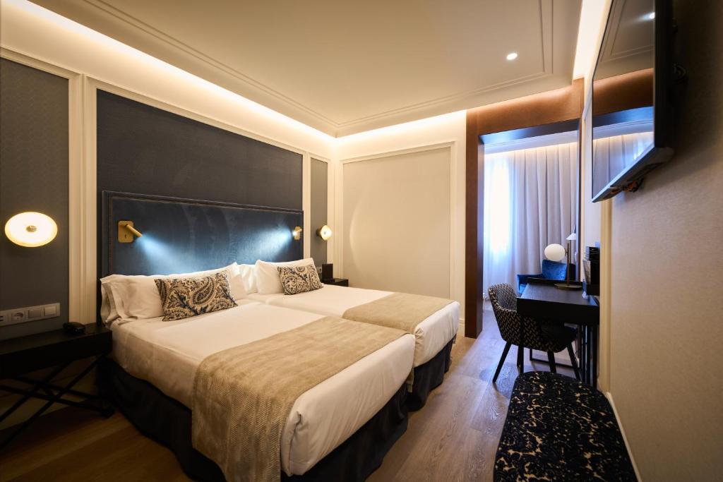 
Superior Premium Room with Spa Access
