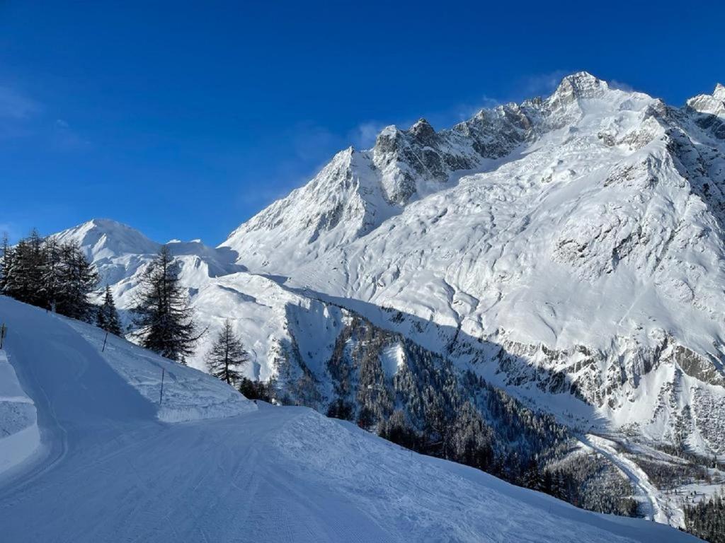 Chalet le Basset - Keys to Paradise in the Alps v zimě