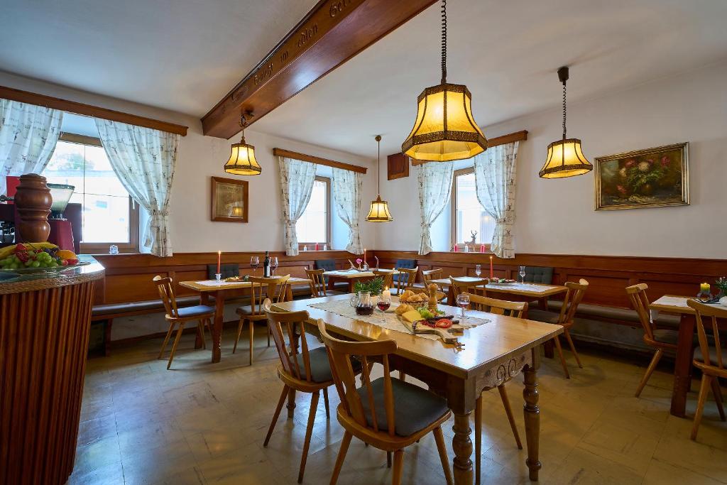 Restaurace v ubytování Gasthof Lamm