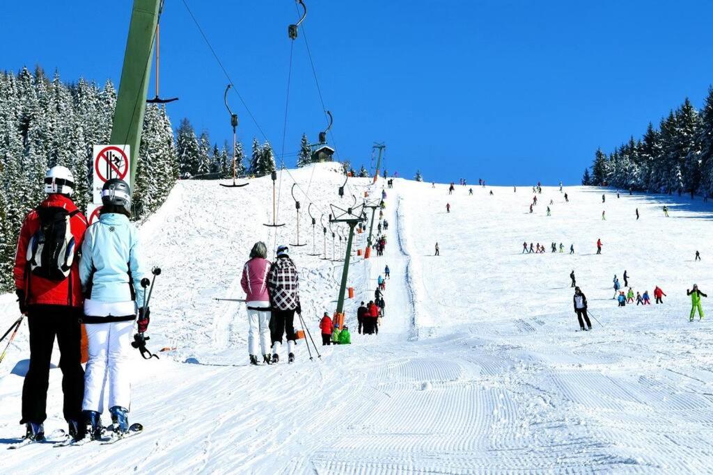 Skiing at Az apartmant or nearby