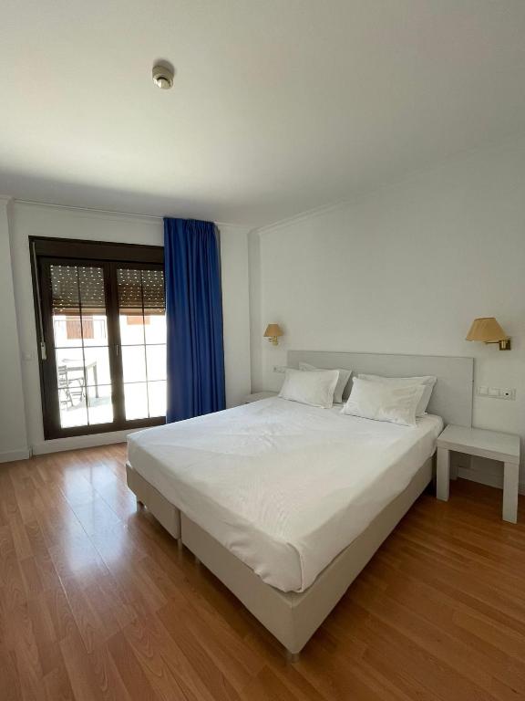 Postel nebo postele na pokoji v ubytování Hotel Trafalgar