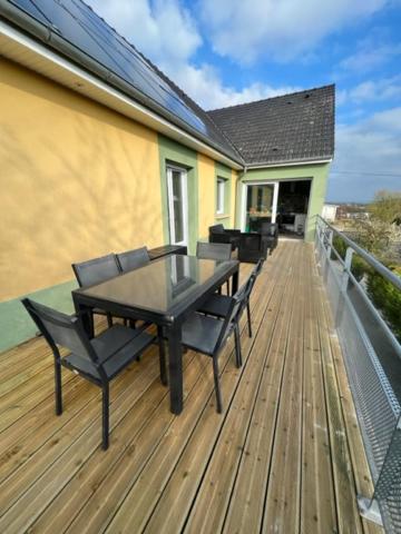 Balkon lub taras w obiekcie Maison Les Géraniums
