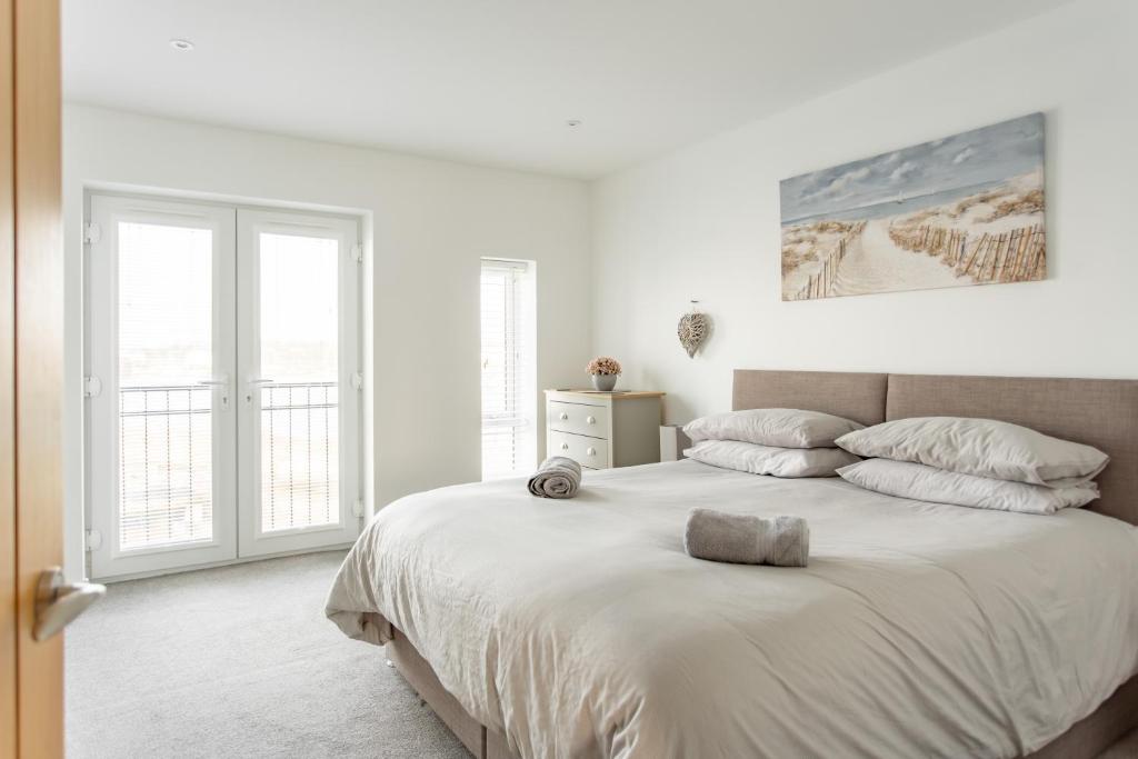 Large Modern Scenic 4 Bedroom Townhouse 7