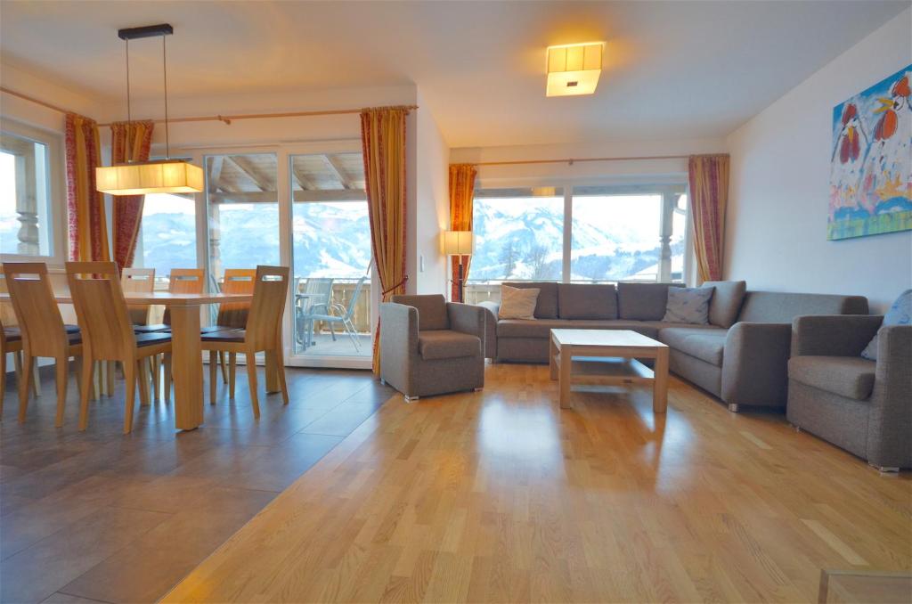 Posezení v ubytování Apartment Igor - by Alpen Apartments