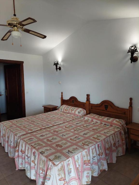 Posteľ alebo postele v izbe v ubytovaní Hotel Rural Portilla de Monfragüe