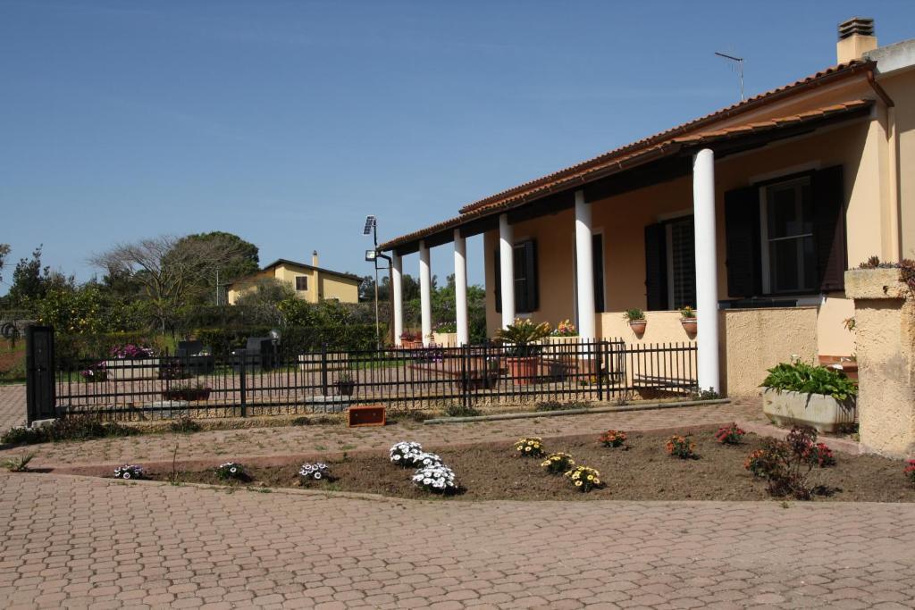 Ogród w obiekcie Villa Cabirol