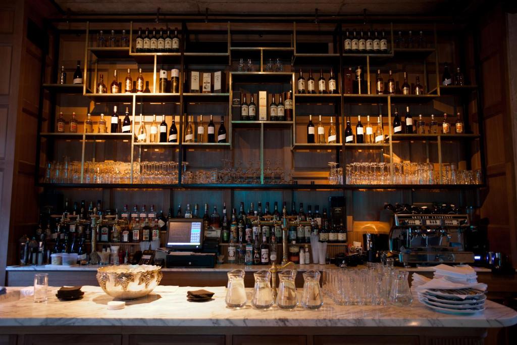 The Dean Dublin - Resim 33